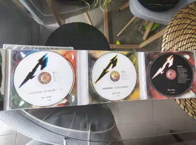 Álbum Metallica Hardwired y Violeta Parrra - miniatura 1