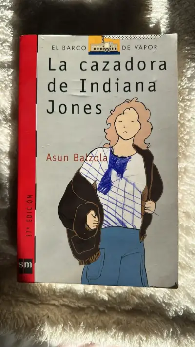 Libro La Cazadora de Indiana Jones de Asun Balzola - miniatura 1