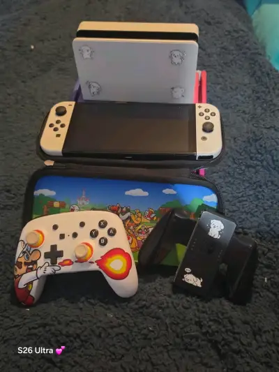 Consola Nintendo Switch con control personalizado y funda - miniatura 2