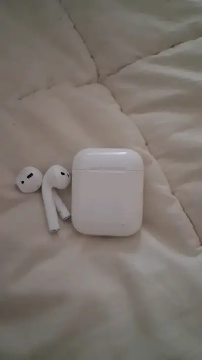 Airpods 2da generacion - miniatura 1