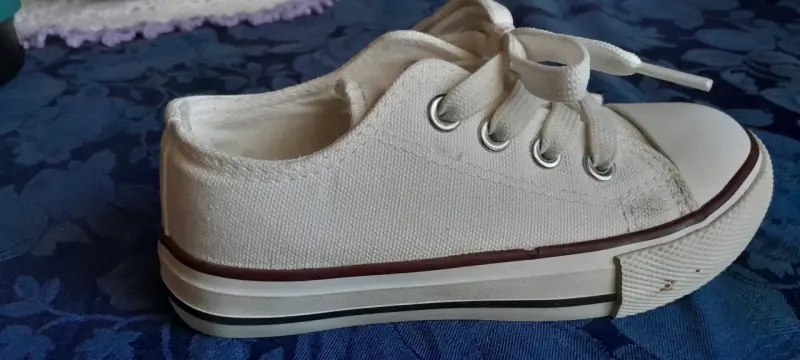 Zapatillas blancas de lona para niños talla 28 - 5