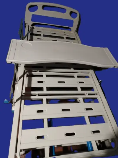 Cama clínica hospitalaria ajustable azul - miniatura 4