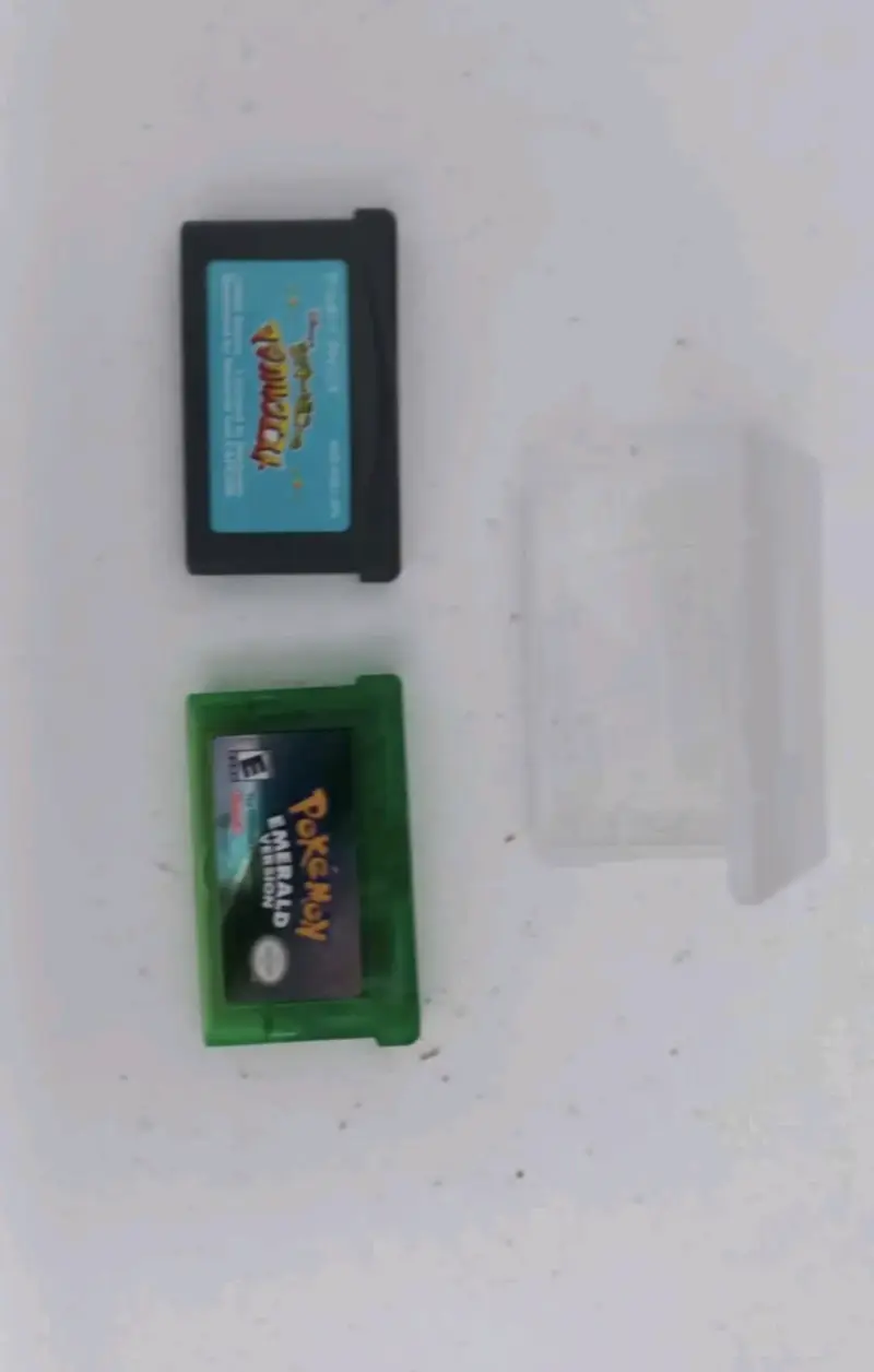 Consola Game Boy Advance SP con juegos Pokémon - 2