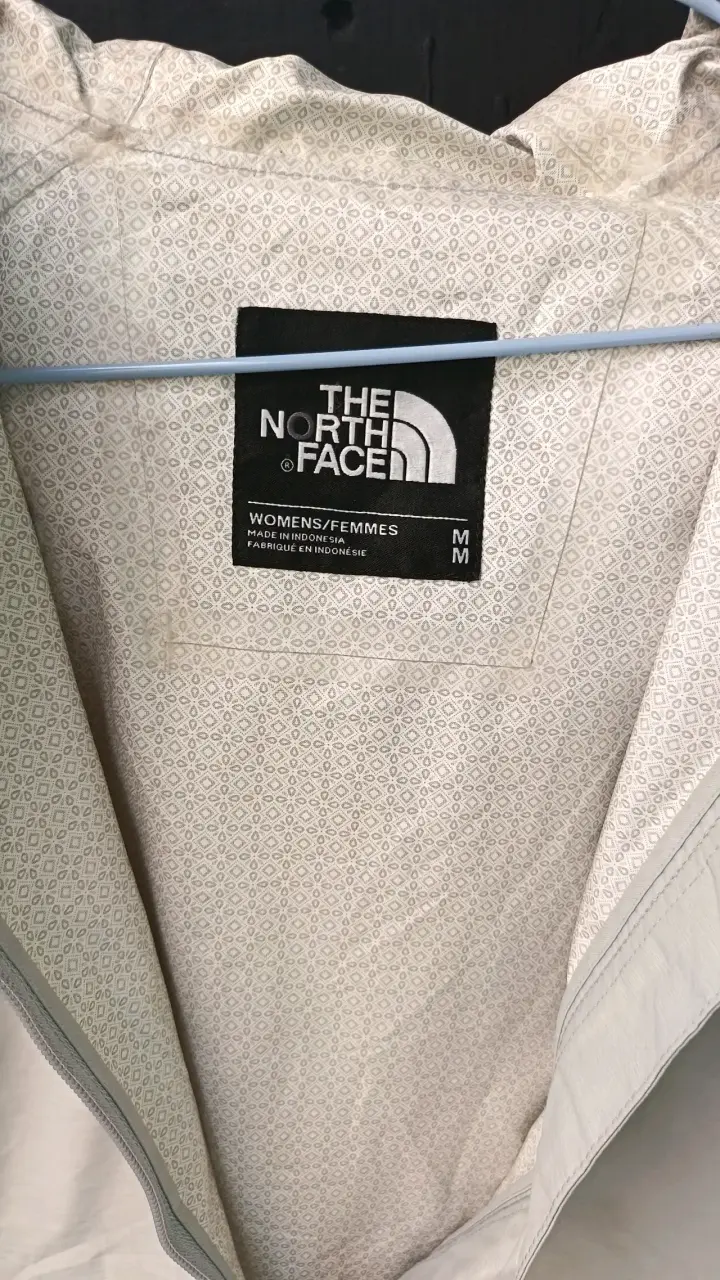 Chaqueta impermeable The North Face beige para mujer - 4
