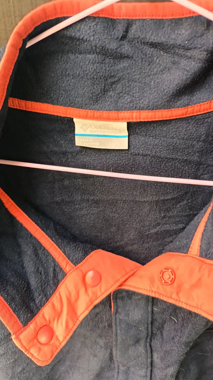 Polerón Columbia Fleece Azul con Detalles Naranjas - 3