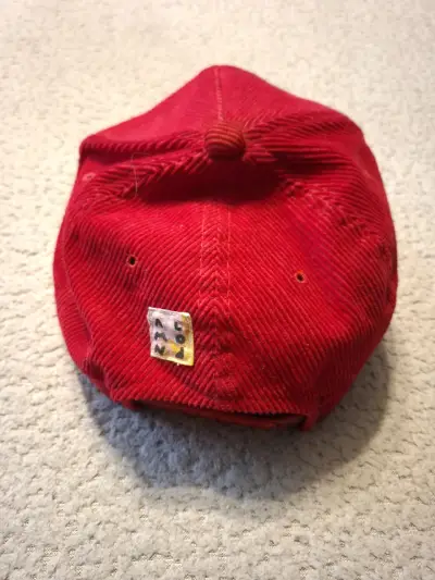 Gorra roja vintage - miniatura 3