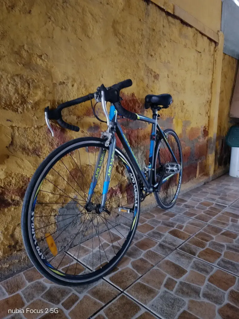 Bicicleta pistera azul - 5