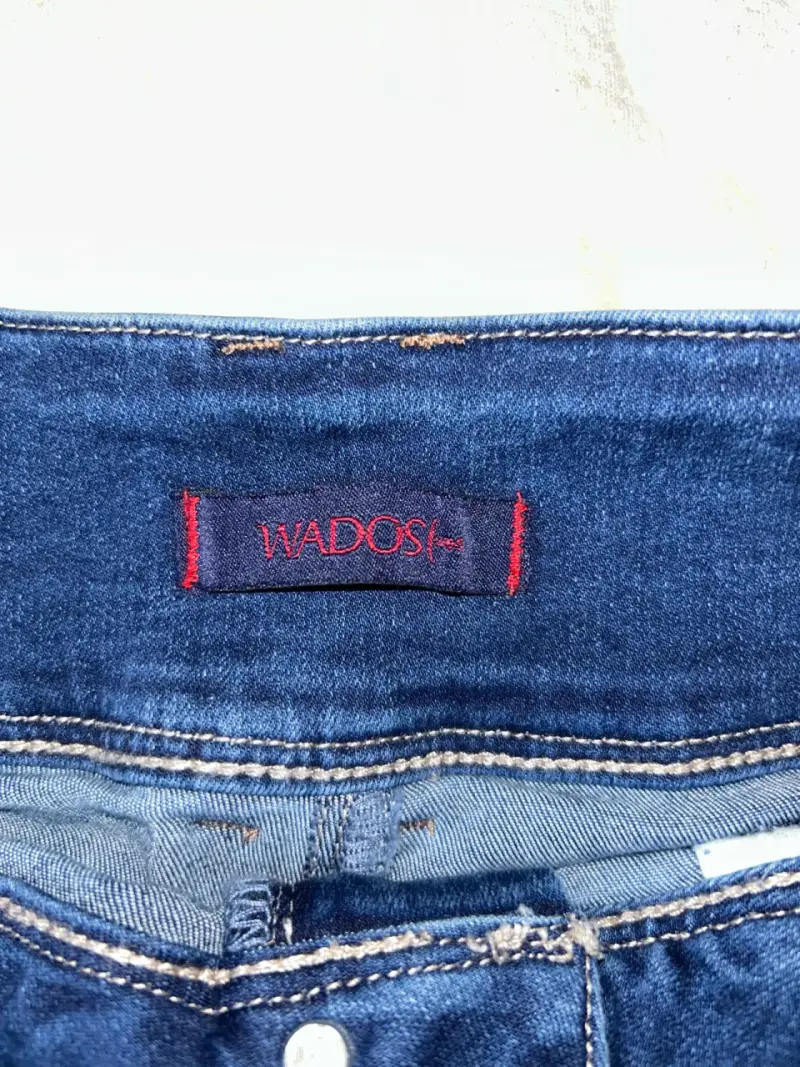 Shorts de mezclilla Wados con diseño desgastado - 5