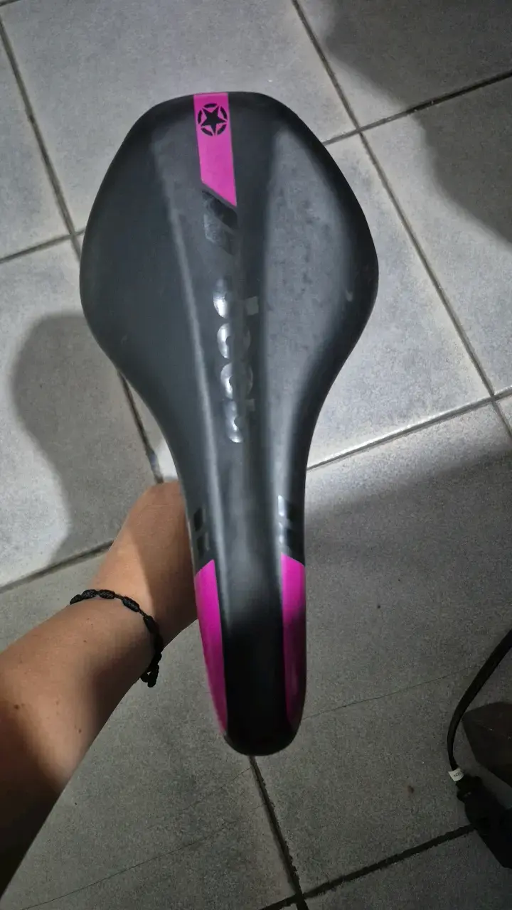 Asiento de bicicleta Jeep negro y rosa - 3