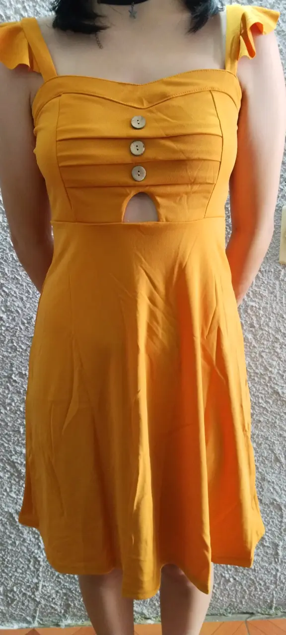 Vestido corto con botones decorativos en varios colores - 2