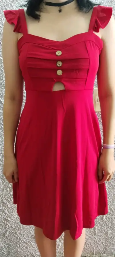 Vestido corto con botones decorativos en varios colores - miniatura 3