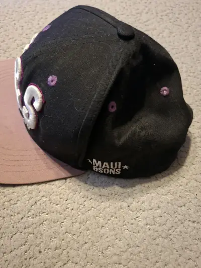 Gorra Maui & Sons negra y rosada - miniatura 2
