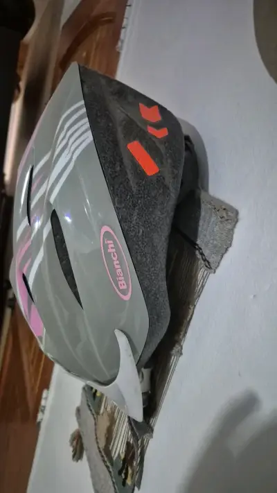 Casco de bicicleta Bianchi gris y rosa - miniatura 3