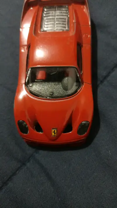 Burago Auto a escala 1/43 Ferrari - miniatura 3
