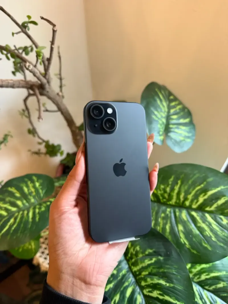 iPhone 15 nuevo / 0 ciclos de batería - 1
