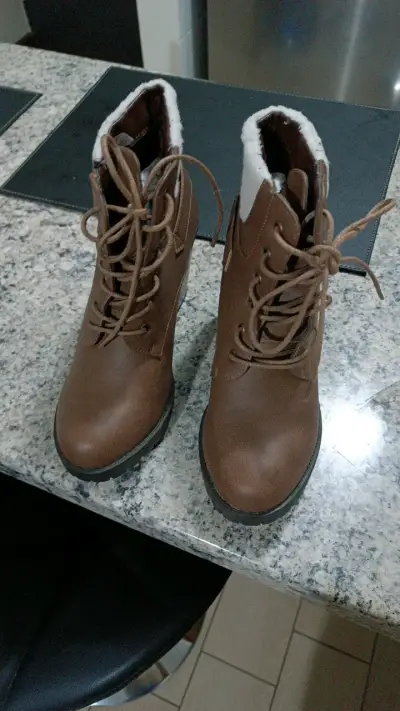 Botines de mujer marrones con tacón y forro - miniatura 1