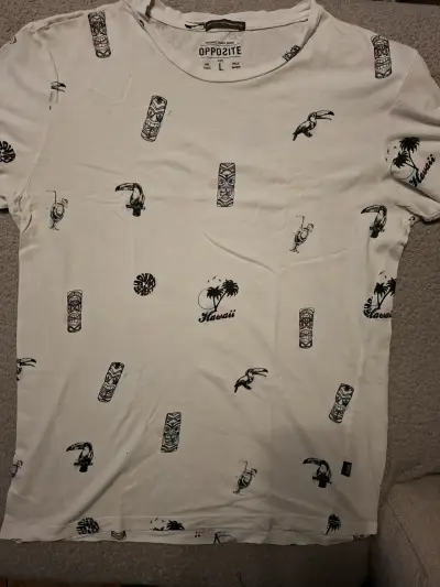 Polera blanca estampada Opposite talla L - miniatura 2