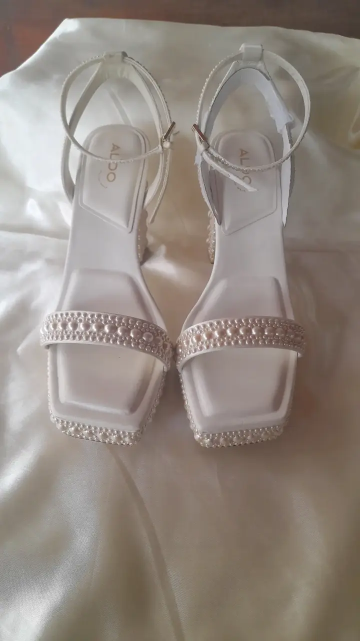 Zapatos Aldo con perlas - 4