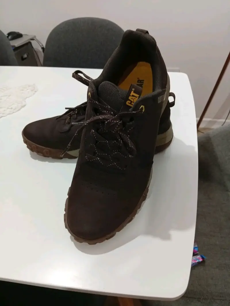 Zapatos de cuero marrón CAT para hombre - 2