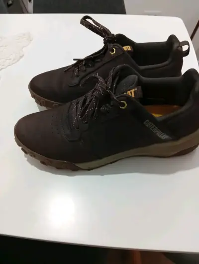 Zapatos de cuero marrón CAT para hombre - miniatura 3