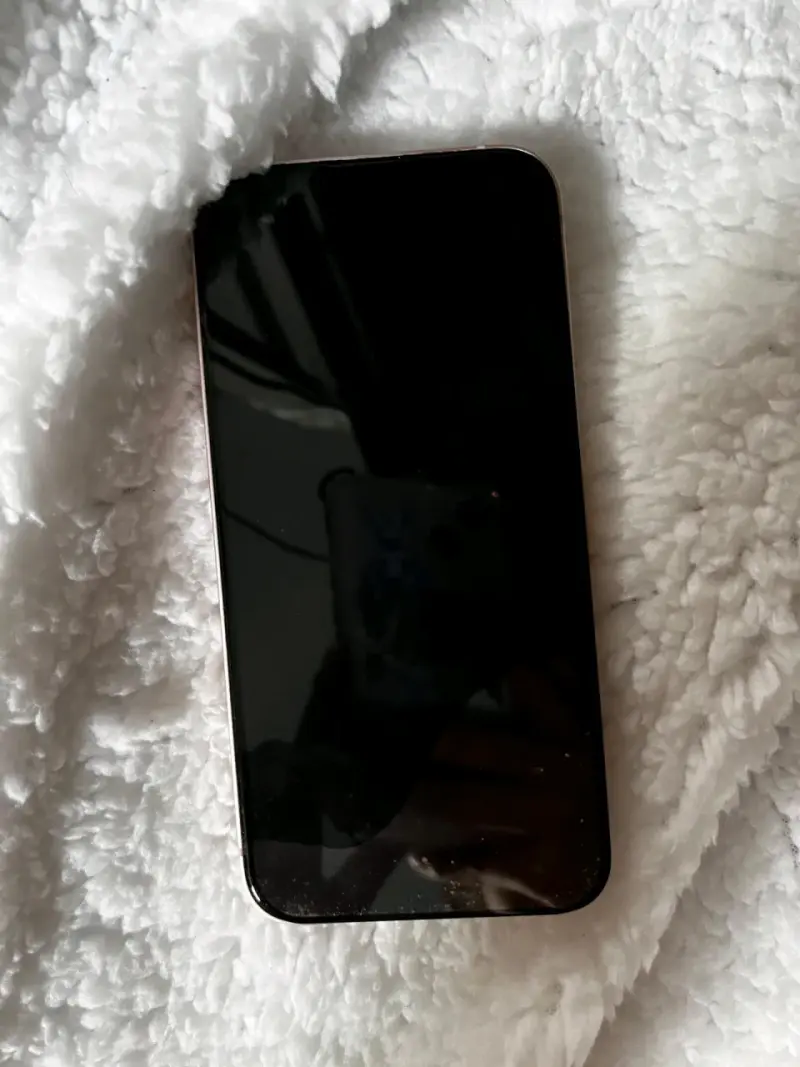 iPhone 13 128 GB Rosa – Para reparación o repuesto - 2