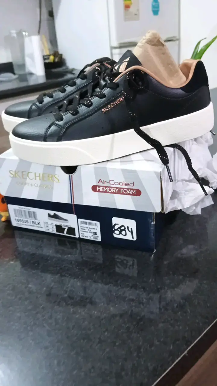 Zapatillas negras Skechers con Memory Foam