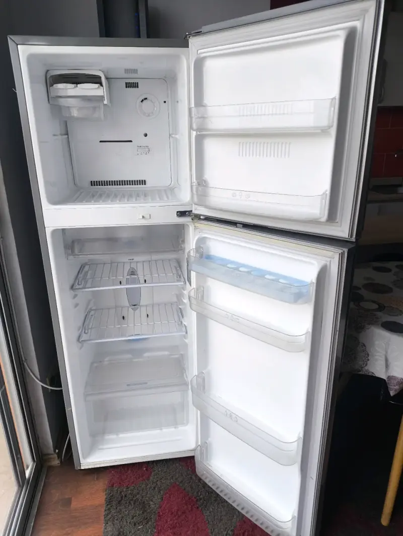 Refrigerador LG de dos puertas No Frost - 3