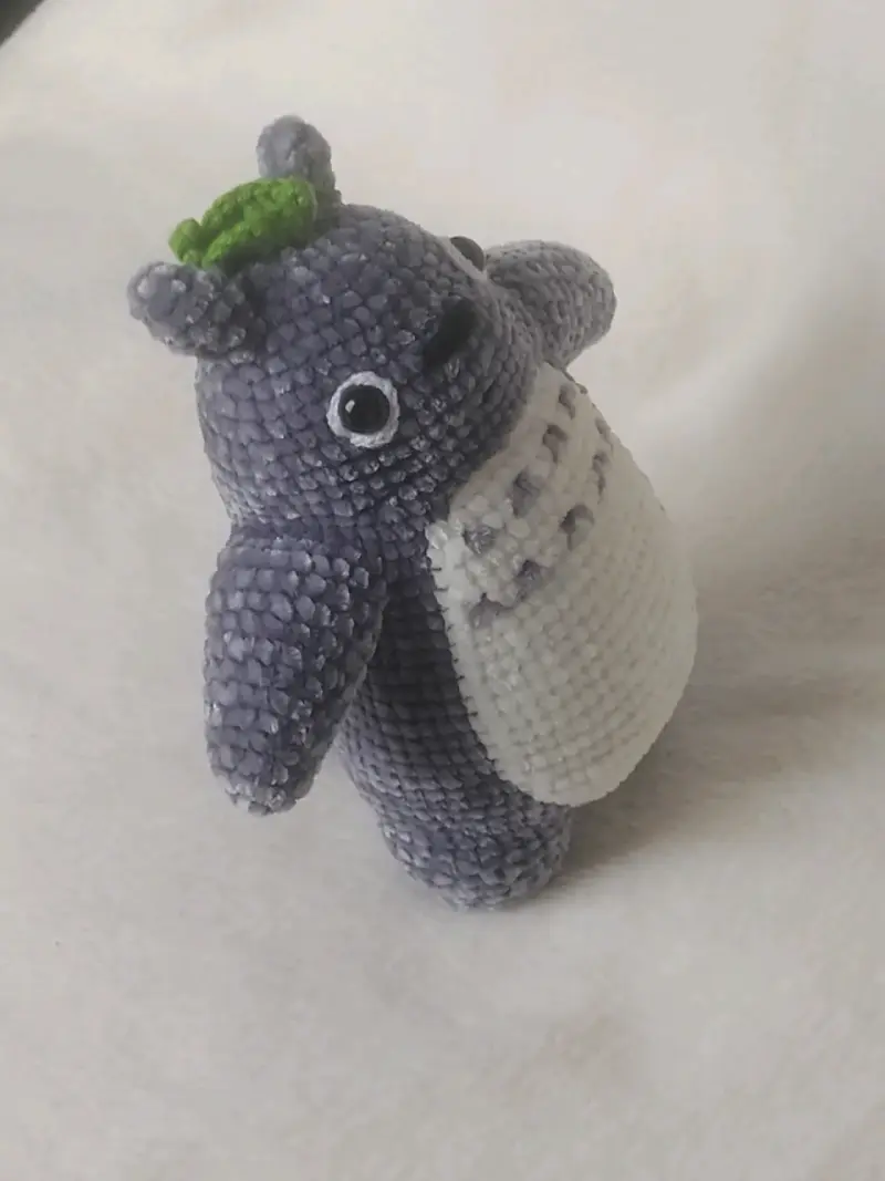 Peluche amigurumi Totoro tejido a crochet - 2