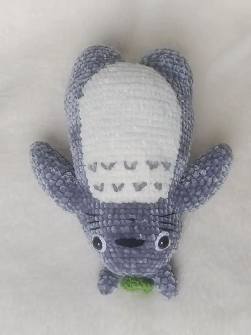 Peluche amigurumi Totoro tejido a crochet - 3