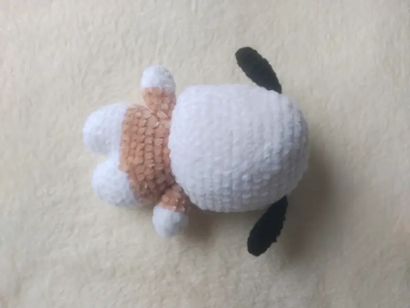 Peluche amigurumi de pochaco tejido a mano 15cm - 5