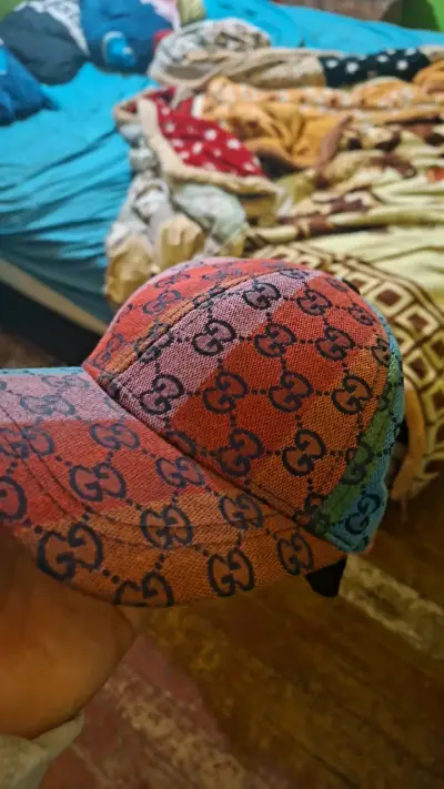 Gorra de diseño multicolor Gucci - miniatura 1