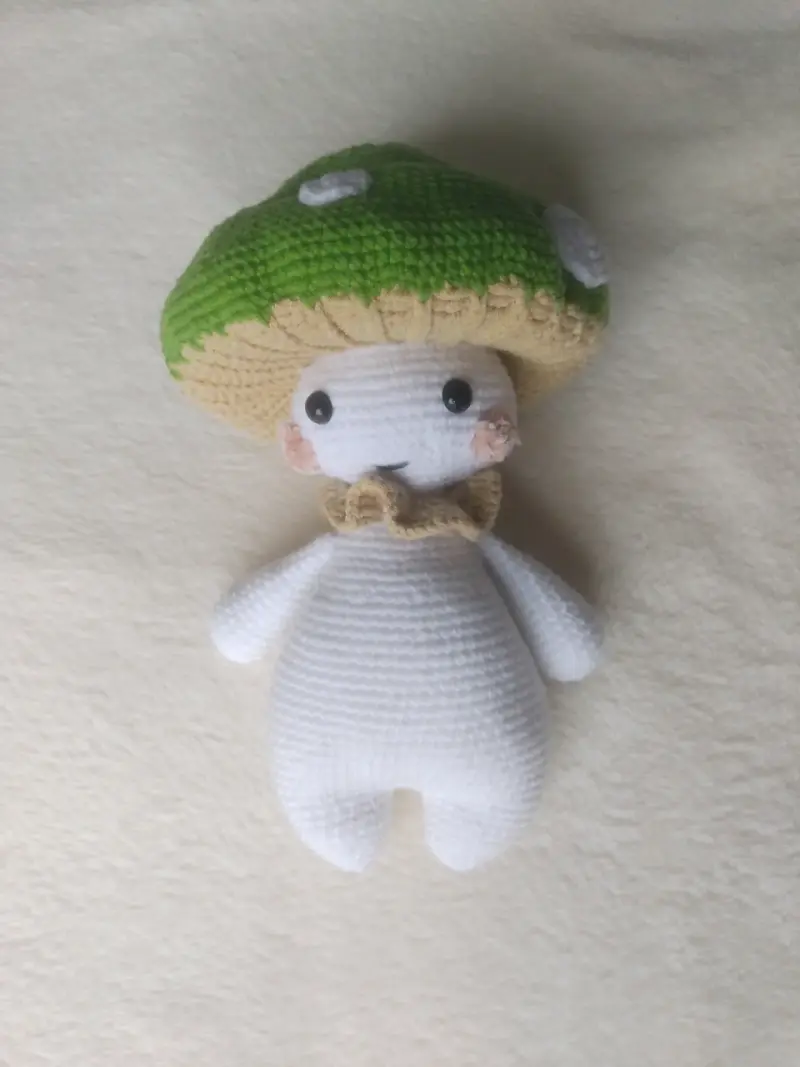 Amigurumi hongo mágico verde tejido a crochet - 2
