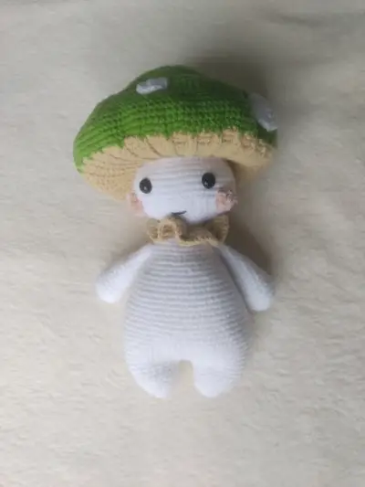 Amigurumi hongo mágico verde tejido a crochet - miniatura 2