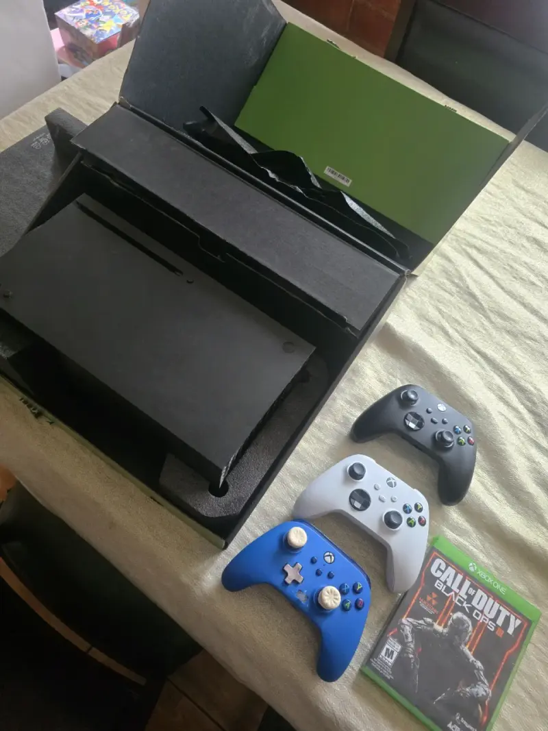 Xbox Series X - 1