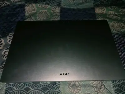 Laptop Acer Intel Core i5 15.6 pulgadas - miniatura 2