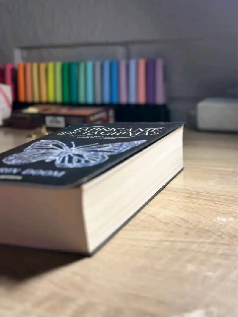 Libro 'Fabricante de Lágrimas' de Erin Doom - 3