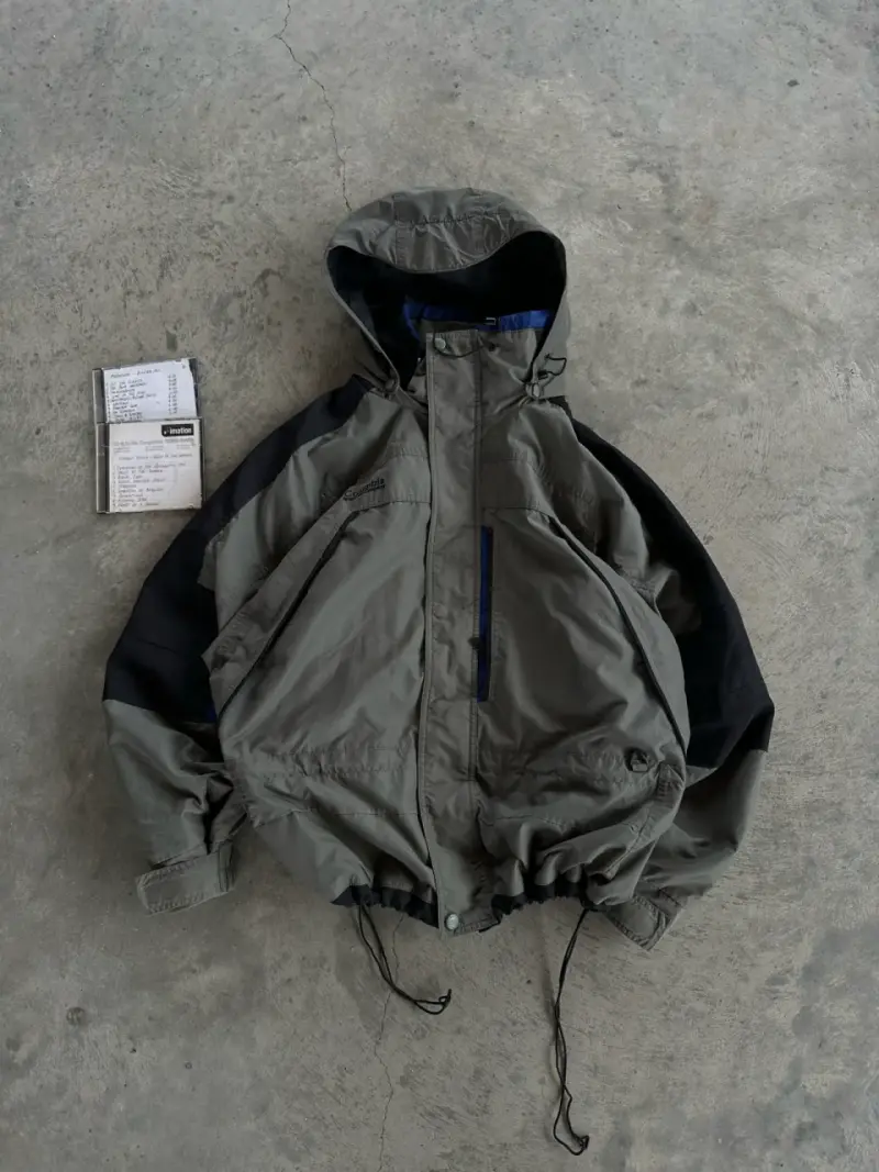 Chaqueta impermeable Columbia con capucha - 3
