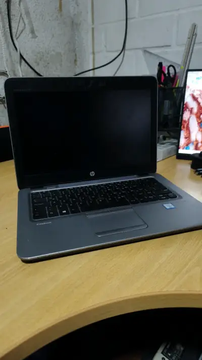 Notebook HP Elitebook 820 G3 128gb 8ram - miniatura 1