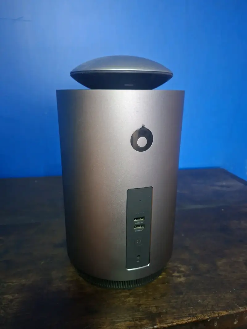 Altavoz Bluetooth Flotante con Diseño Moderno - 2