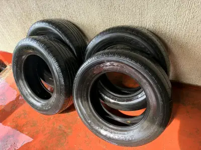 Neumáticos Maxxis 255/65R17 en buen estado - miniatura 5