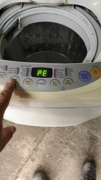 Lavadora Samsung Fuzzy Logic 7 kg en buen estado - miniatura 2