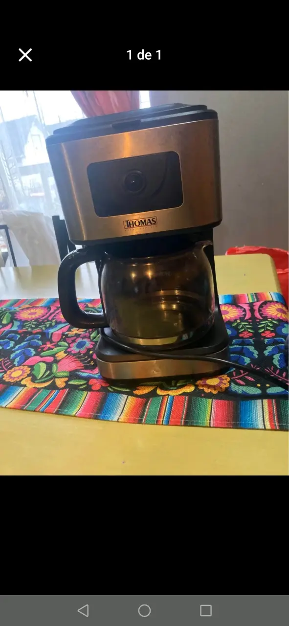 Cafetera Thomas de acero inoxidable