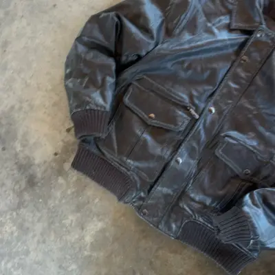 Chaqueta de cuerina vintage bomber de hombre - miniatura 4