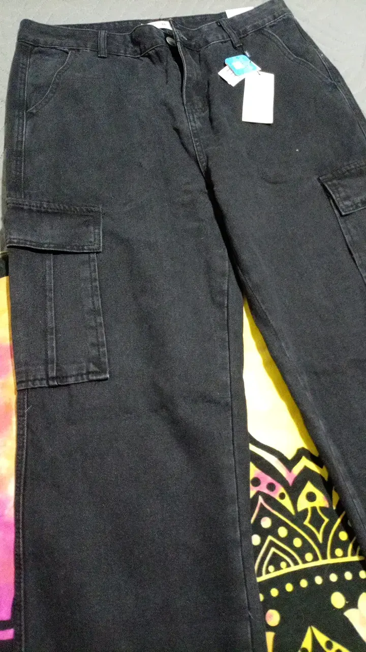 Pantalones cargo negros para mujer - 2