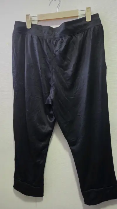 Pantalones deportivos negros Under Armour - miniatura 2