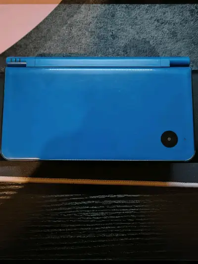 Consola Nintendo DSi XL  para reparar o repuesto - miniatura 2