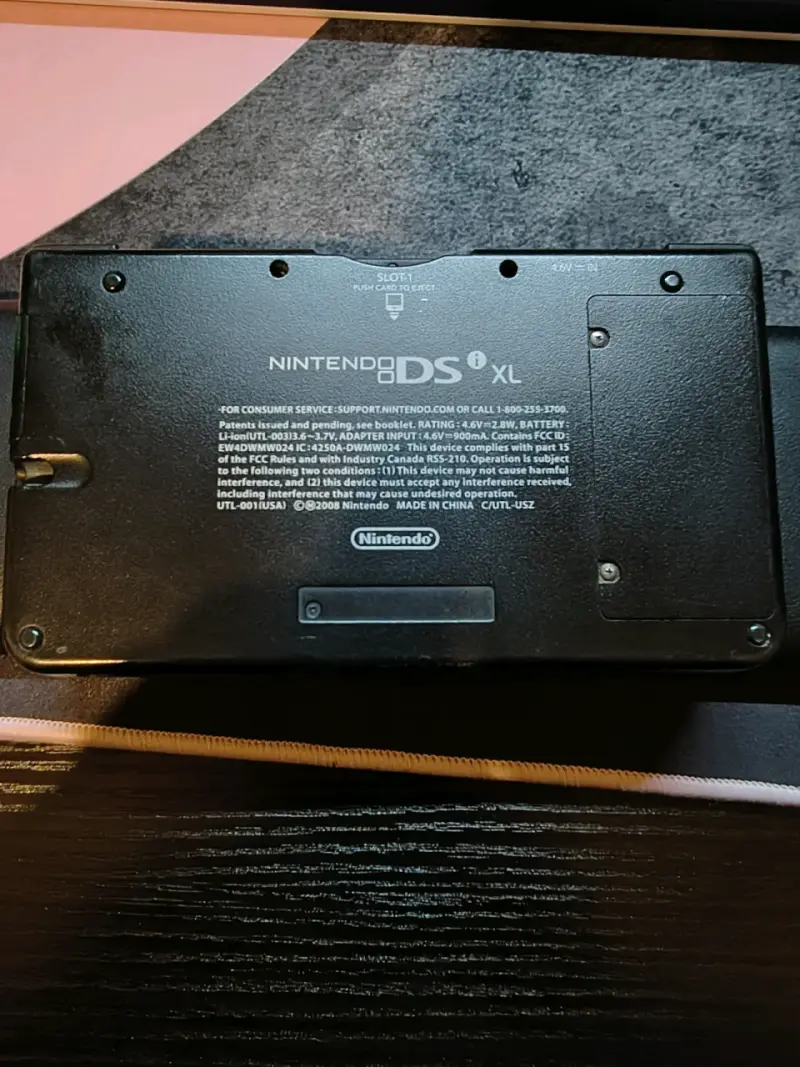 Consola Nintendo DSi XL  para reparar o repuesto - 3