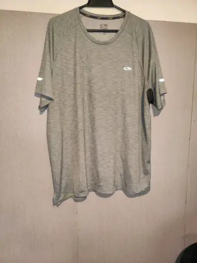 Polera deportiva azul para hombre - miniatura 2