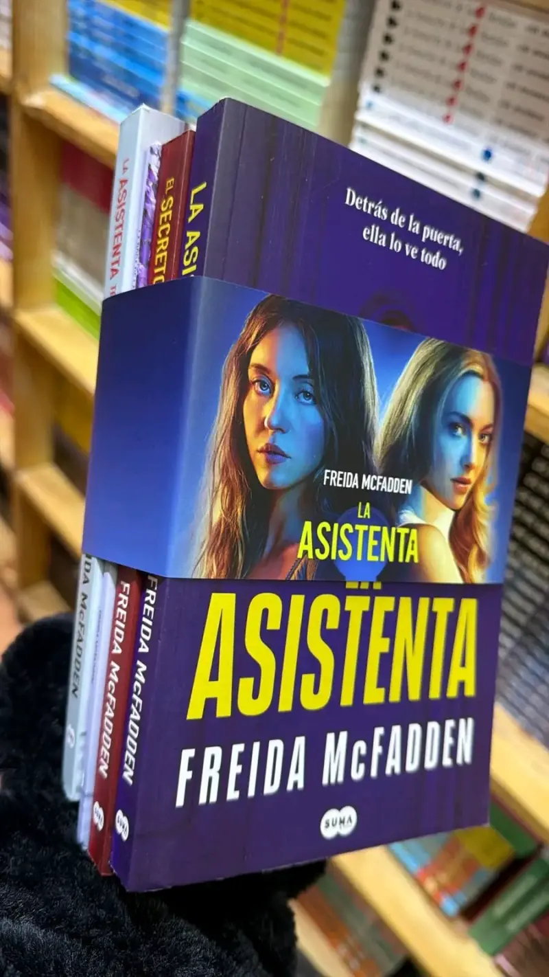 Set de libros 'La Asistenta' de Freida McFadden