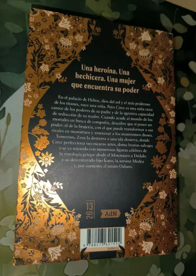 Libro 'Circe' de Madeline Miller en buen estado - miniatura 2